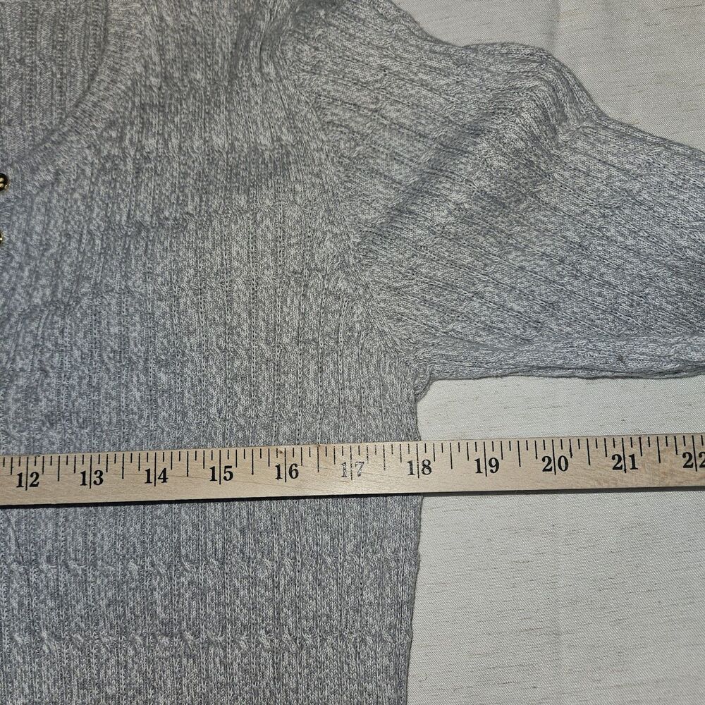 S Gray Women's Long Sleeve VNeck Knit Henley Gold Button 3/4 Sleeve Basics Y2k - Picture 4 of 5